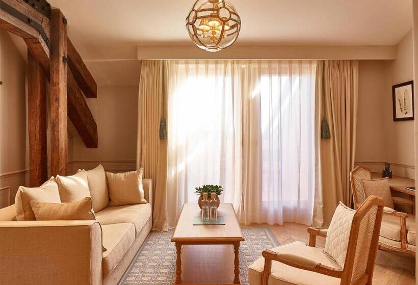 Люкс, Chais Monnet & Spa