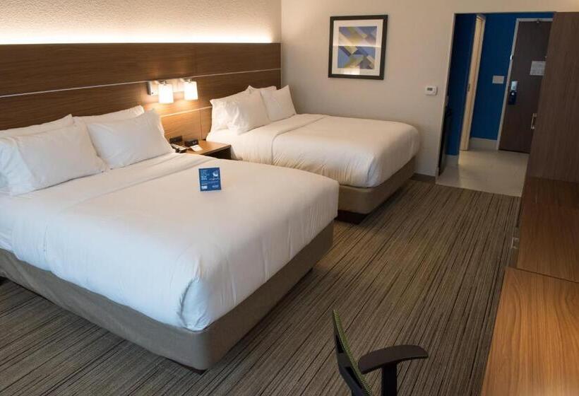 Номер Стандарт Адаптированный для Инвалидов, Holiday Inn Express & Suites   Dayton Southwest, An Ihg