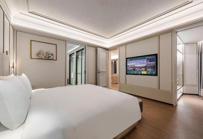 Deluxe Suite King Bed, Maxx By Steigenberger Guangzhou Zhujiang New Town   Free Shuttle Bus To Canton Fair Complex During C