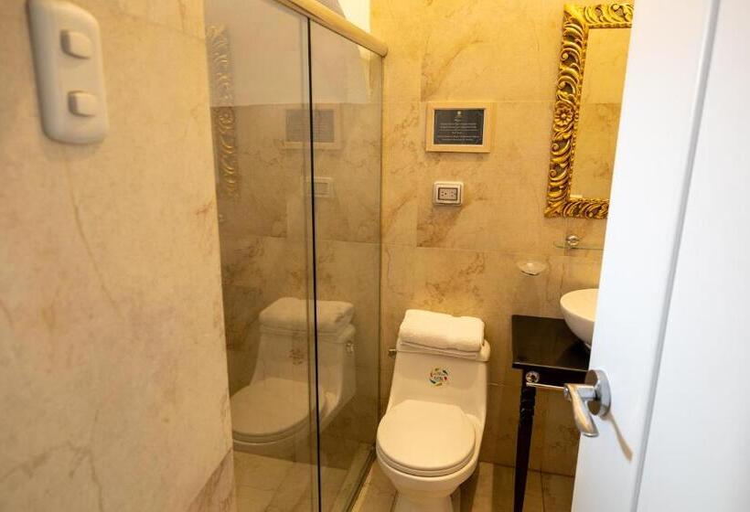Quarto Estandar, Tariq Boutique