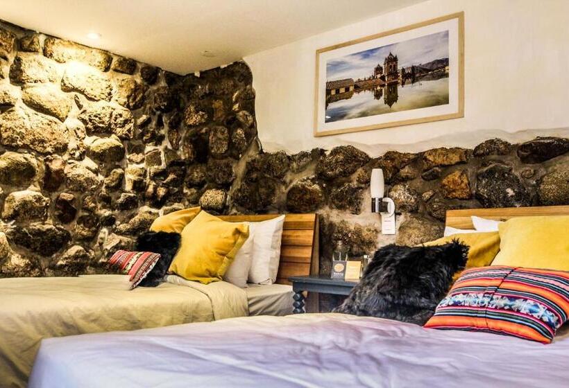 Quarto Familiar, Tariq Boutique