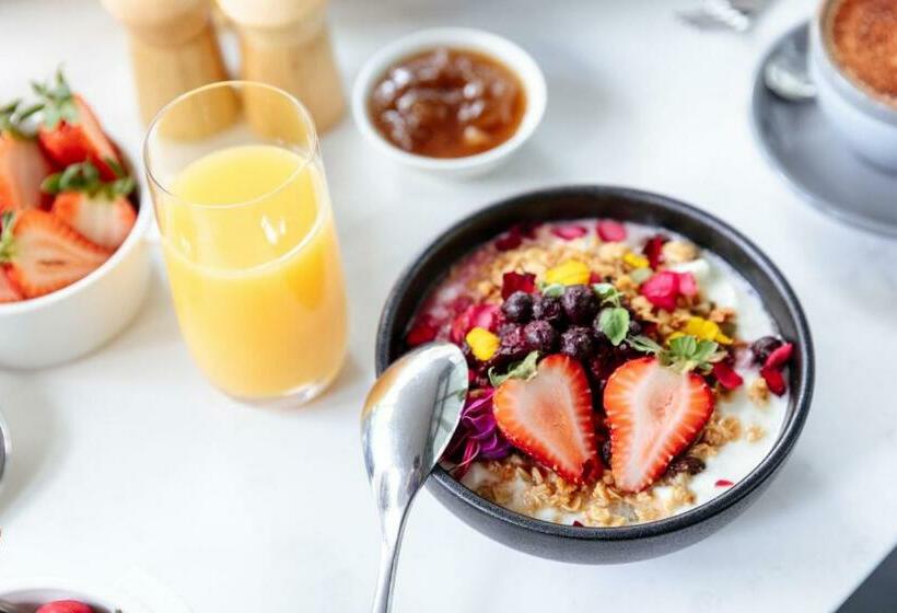 غرفة قياسية سرير كينج, The Westin Brisbane