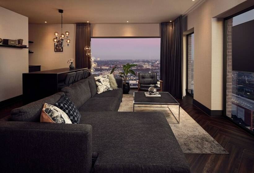 Penthouse Suite, Van Der Valk Hotel Amsterdam   Amstel