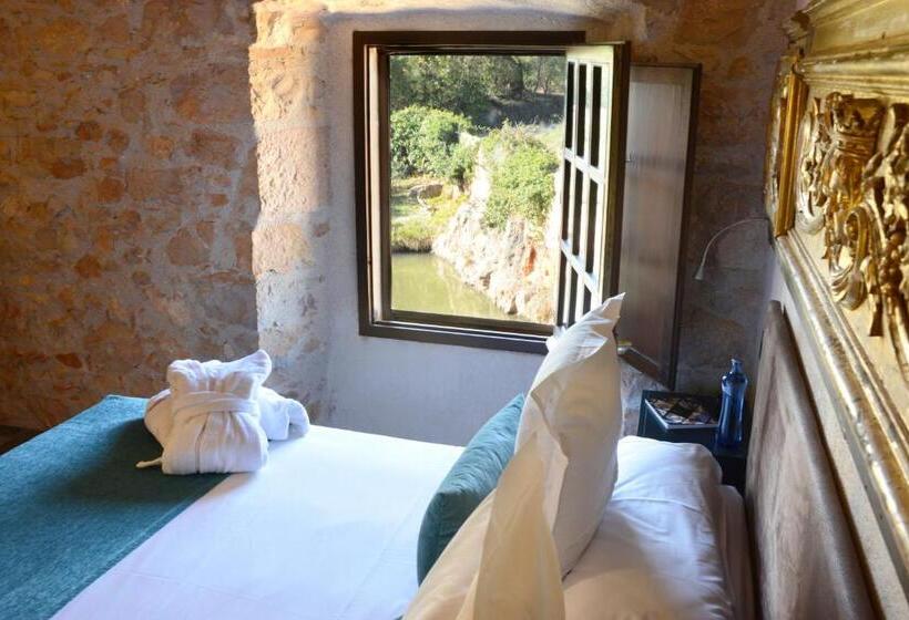 اتاق سوپریور, Moli De L Escala