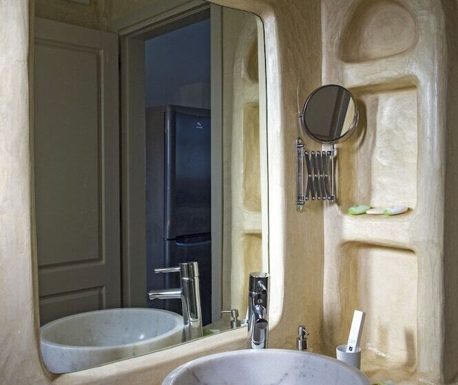 Вилла 2 Спальни, Naoussa Hills Boutique Resort  Adults Only