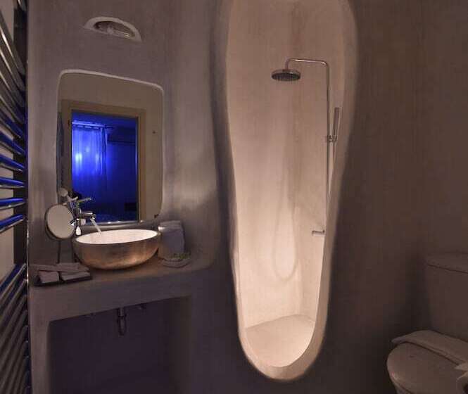 Вилла 3 Спальни с Бассейном, Naoussa Hills Boutique Resort  Adults Only
