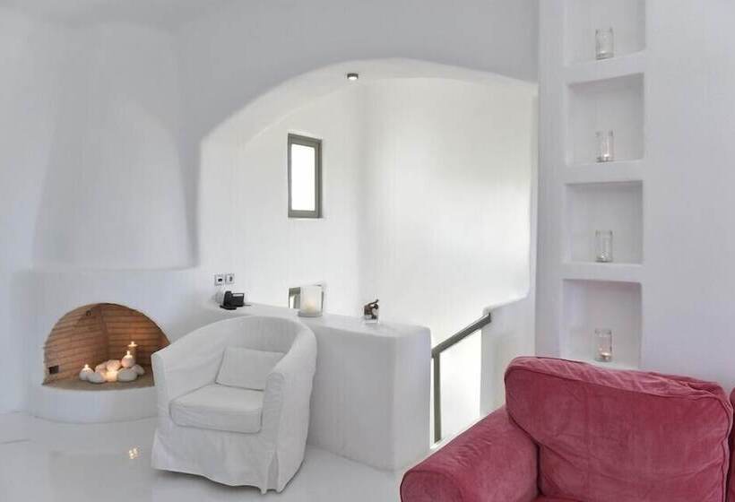 Вилла 3 Спальни с Бассейном, Naoussa Hills Boutique Resort  Adults Only