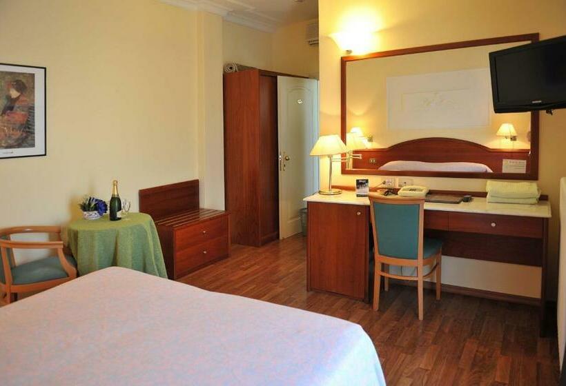 Номер Стандарт Трехместный, Benessere Villa Fiorita