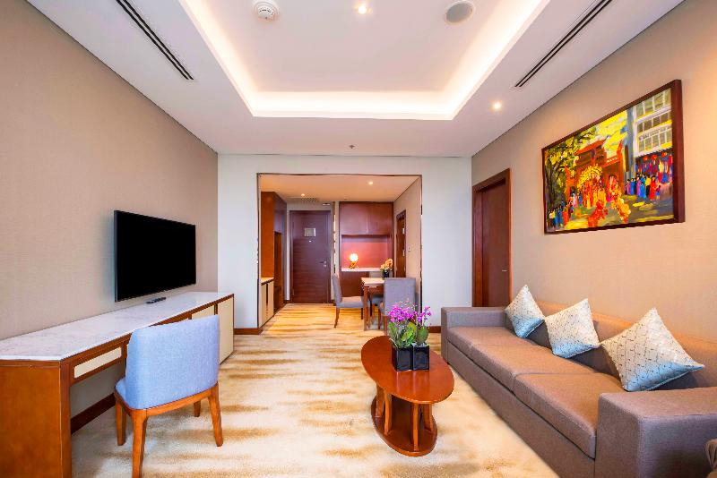 Deluxe Suite King Bed, Wyndham Garden Hanoi