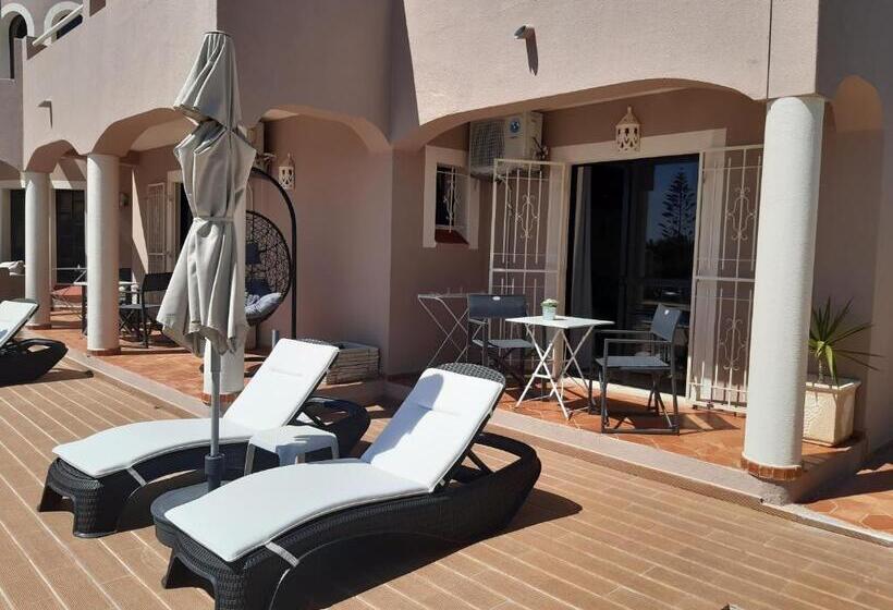 Номер Стандарт Вид на Бассейн, Casa Rosa Montes
