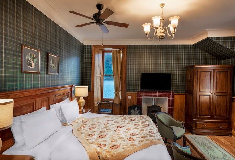附加标准房间, The Whispering Pine Lodge