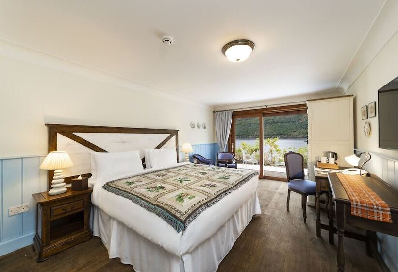 带大床的高级房间, The Whispering Pine Lodge