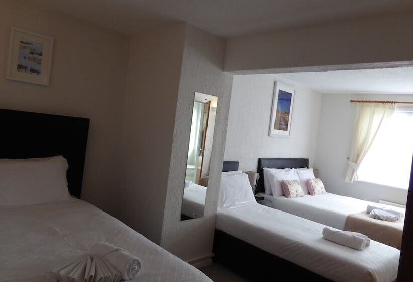 Семейный Номер, Capri Guest House