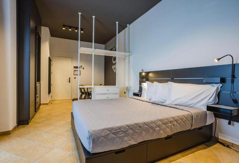 Standaard Studio, Residence 9 Line