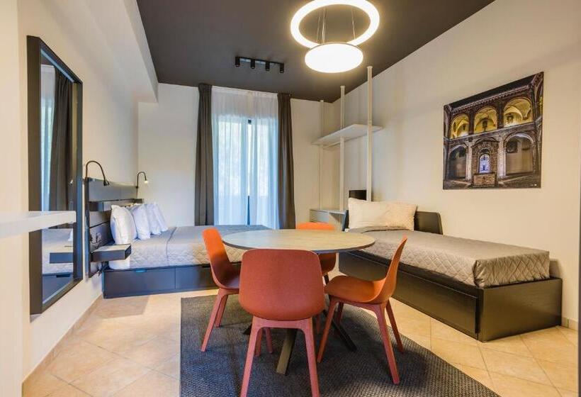 Standaard Studio, Residence 9 Line