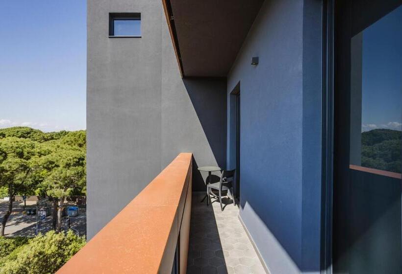 Standaard Studio, Residence 9 Line