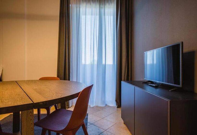 Appartement met 1 Slaapkamer, Residence 9 Line