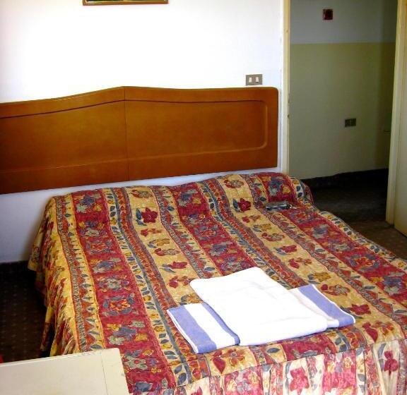 اتاق استاندارد یک نفره, Valentine Inn