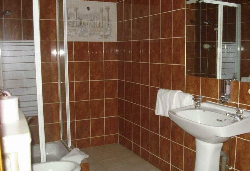 Номер Стандарт, Bridge Guest House