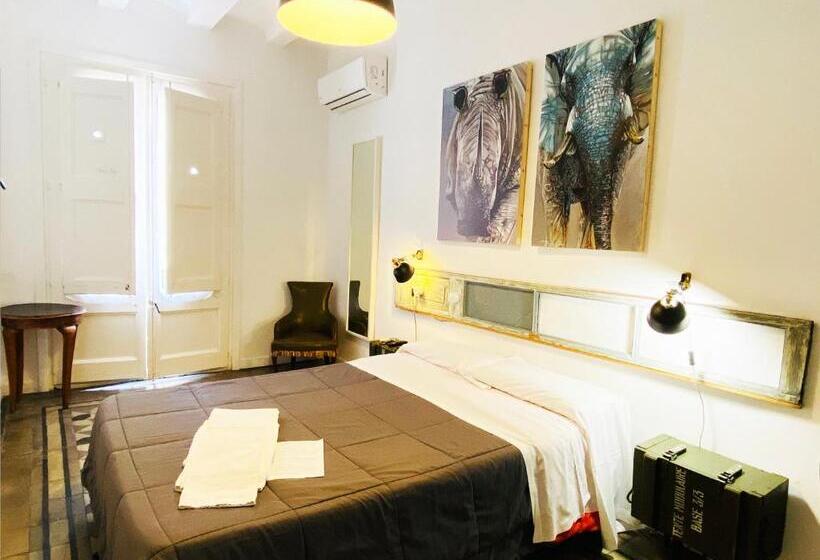 Номер Стандарт Совместная Ванная, Hostal Portugal