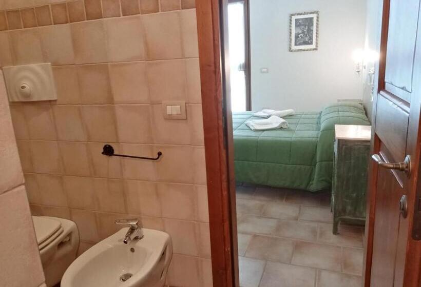 Номер Стандарт, Agriturismo La Svolta