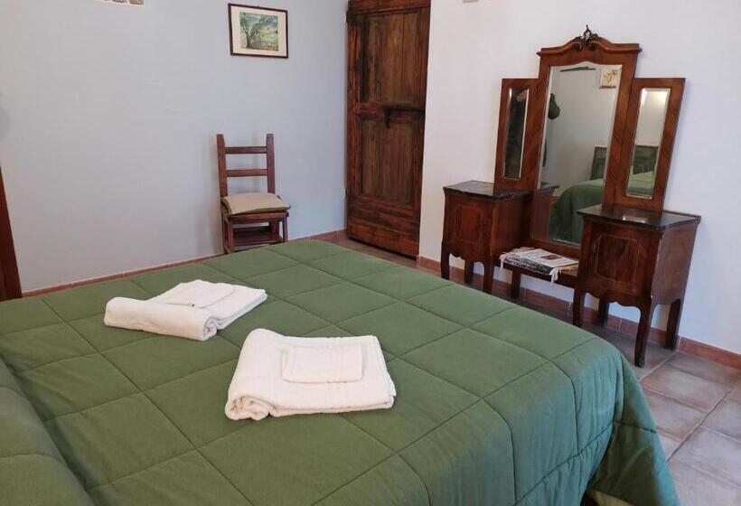 Номер Стандарт, Agriturismo La Svolta