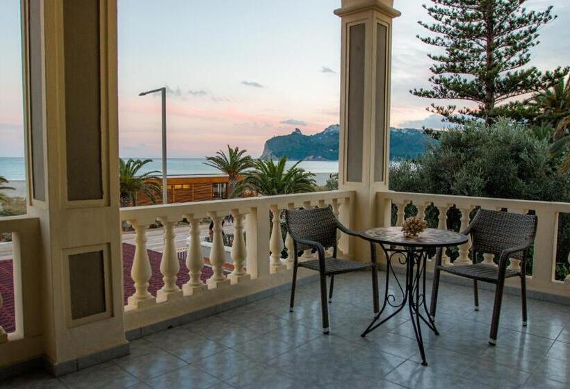 Номер Deluxe Вид на Море, La Villa Del Mare