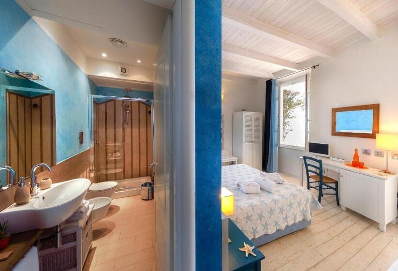 Номер Deluxe Вид на Море, La Villa Del Mare