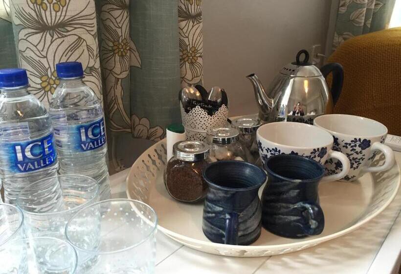 Семейный Номер, Sandsides Guest House