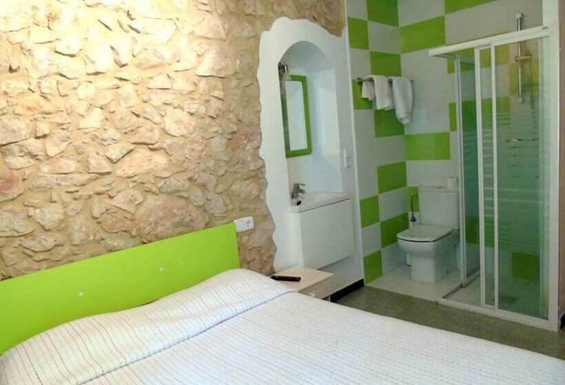 اتاق استاندارد یک نفره, Pensió I Apartament Torrent