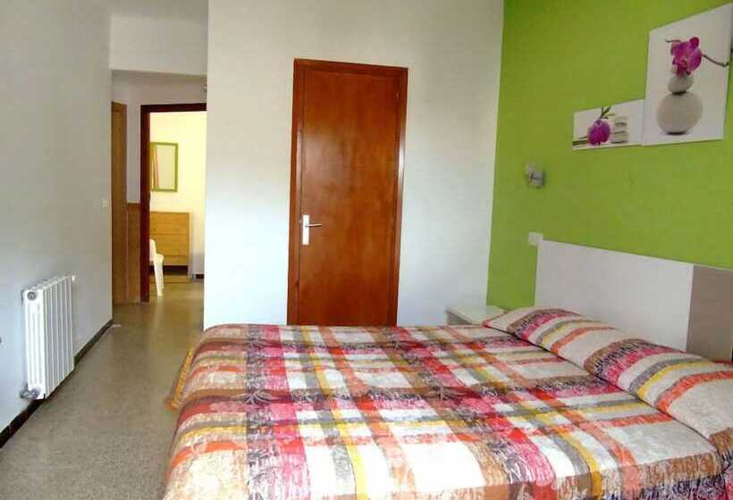 اتاق خانوادگی, Pensió I Apartament Torrent