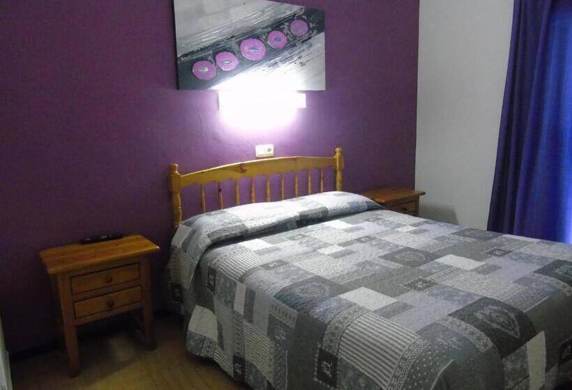 اتاق خانوادگی, Pensió I Apartament Torrent