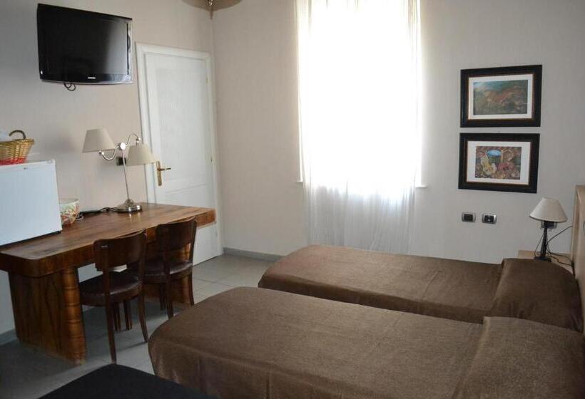 اتاق استاندارد سه نفره, La Casa Del Viandante
