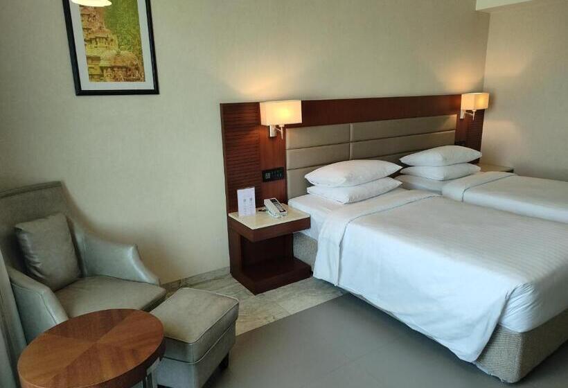 琮城市景观的豪华间, Courtyard By Marriott Madurai