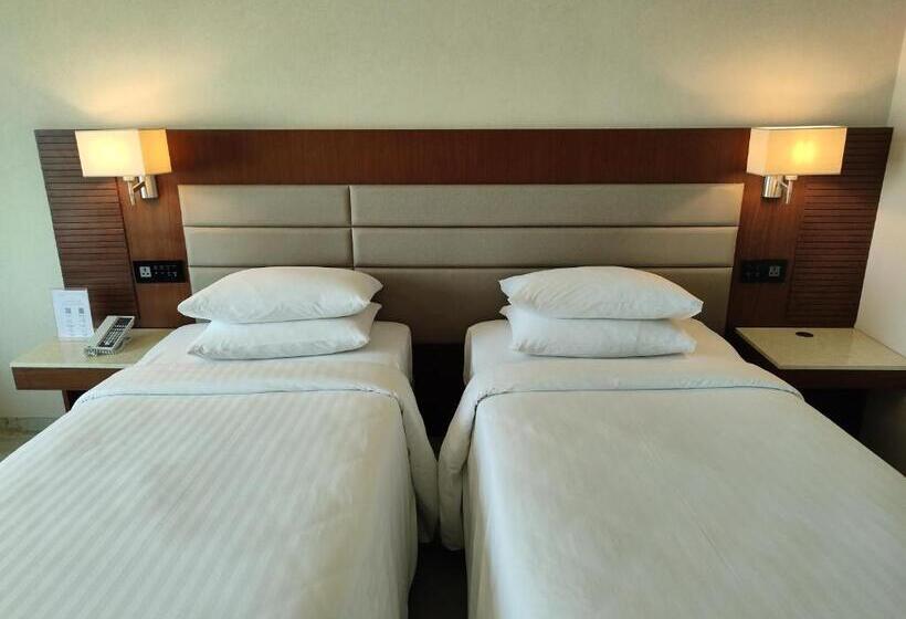 琮城市景观的豪华间, Courtyard By Marriott Madurai