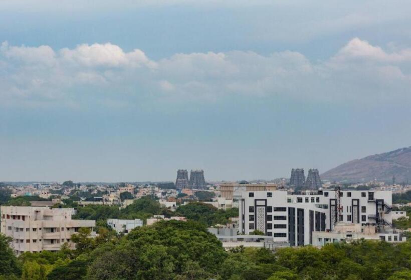 带大床的套房, Courtyard By Marriott Madurai