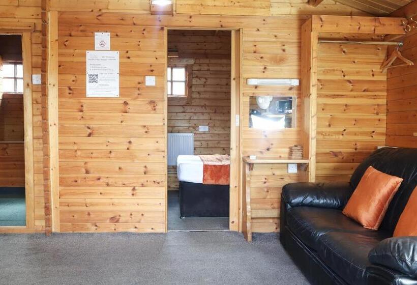 Семейный Номер, Meadowsway Guesthouse  Uttoxeter