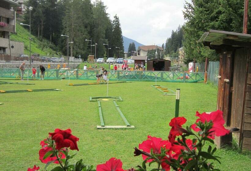 استودیوی استاندارد, Chalet Bucaneve
