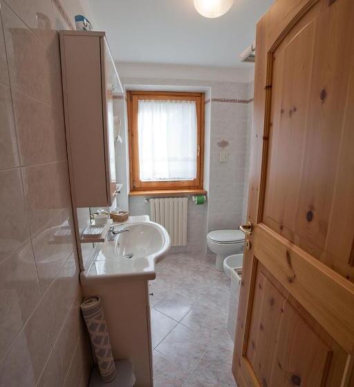 آپارتمان 1 خوابه با بالکن, Chalet Bucaneve