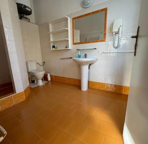 اتاق استاندارد چهار تخته, Pension Moravia
