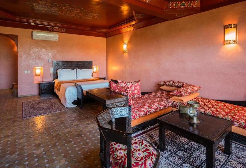 Люкс, Riad Al Riadinou
