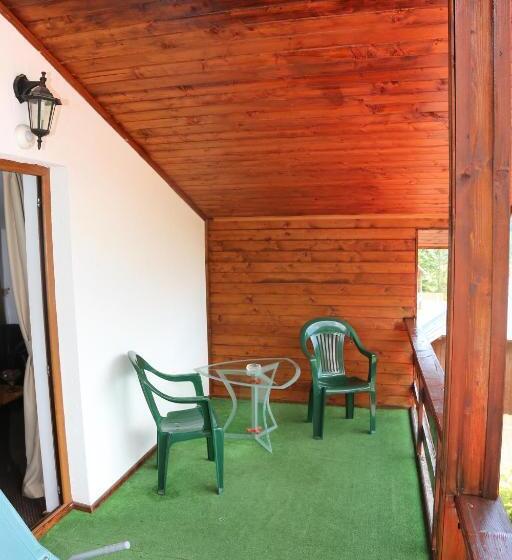 غرفة قياسية مزوَّدة بشُرفة, New Aosta Garden