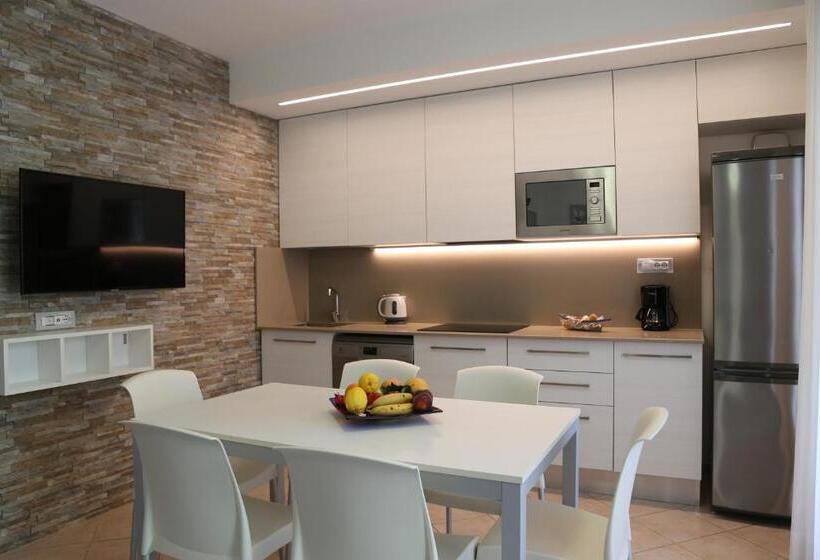 ویلای لوکس 1 خوابه, Villaggio Mare Blu