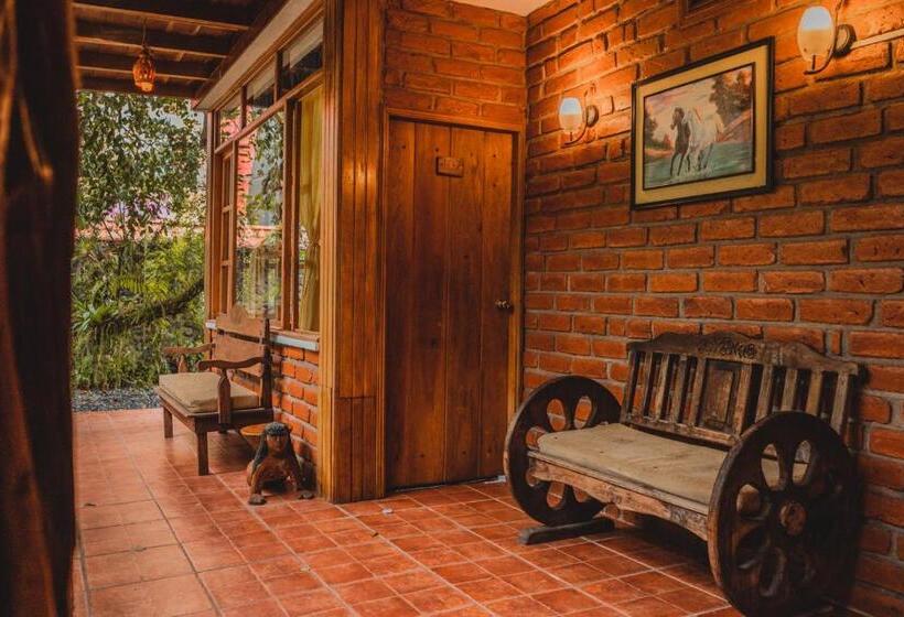 Трехместный Номер Superior, Hostal Las Palmas