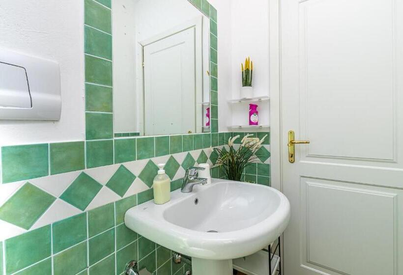 آپارتمان 1 خوابه با چشم‌انداز استخر, Le Dimore Di Nettuno   Happy Rentals