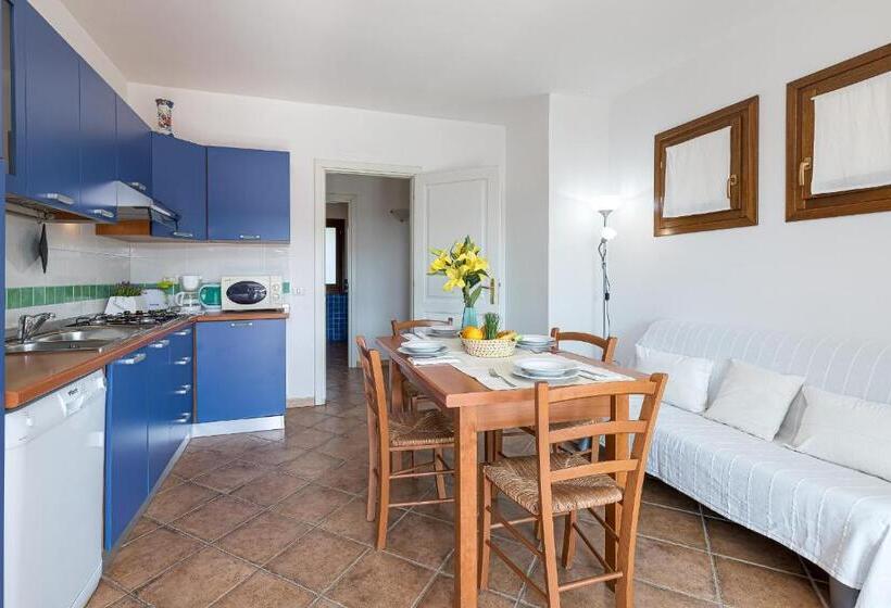 آپارتمان 1 خوابه با چشم‌انداز استخر, Le Dimore Di Nettuno   Happy Rentals