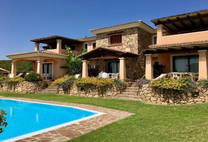 آپارتمان 1 خوابه با چشم‌انداز استخر, Le Dimore Di Nettuno   Happy Rentals