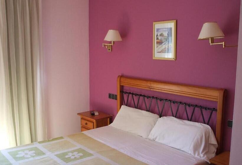Номер Стандарт, Hostal Mont Rock