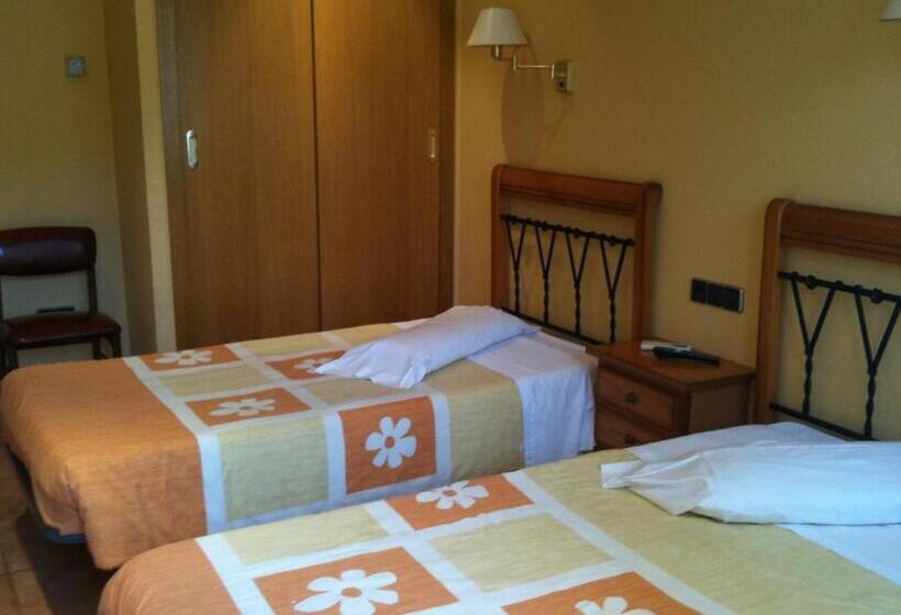 Номер Стандарт, Hostal Mont Rock