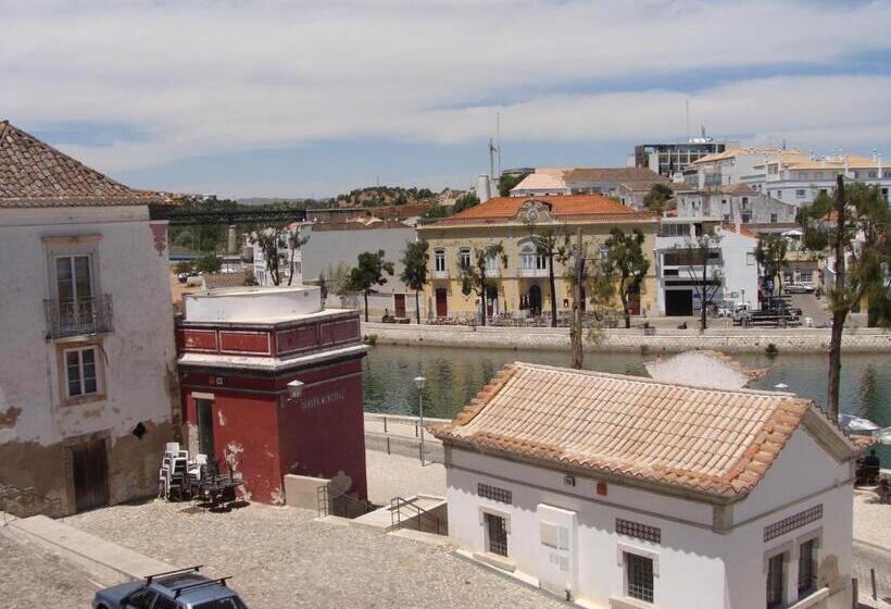 חדר סטנדרט לשלושה עם חדר אמבטיה משוף, Aguarela Tavira